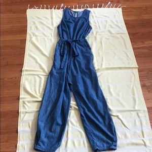 Gap denim jumper.💙